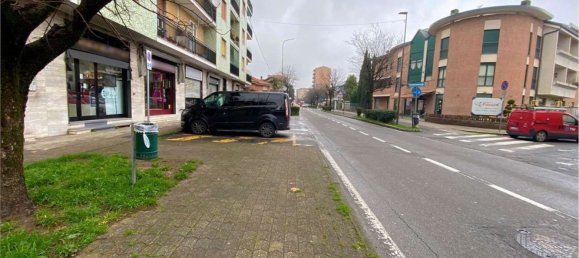 Коммерческая недвижимость 38м² в Колоньо Монцезе, Италия № 144468 15