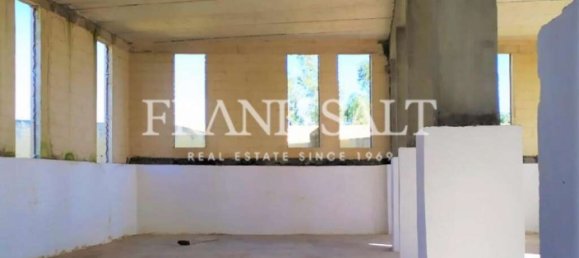 447m² Warehouse in Gharghur, Malta No. 12224 2