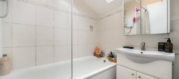 3 bedrooms House in London, United Kingdom No. 12785 7