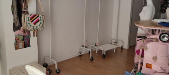 38m² Commercial property in Colindres, Spain No. 186274 4