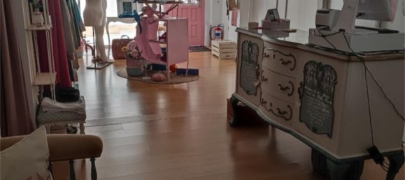 38m² Commercial property in Colindres, Spain No. 186274 3