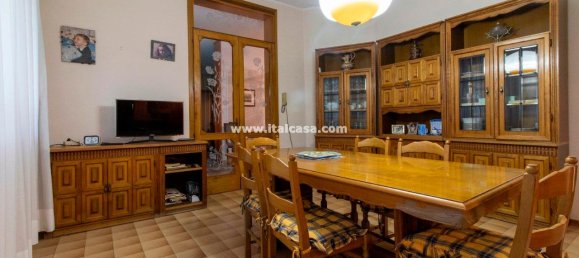 9-salle Villa à Gazoldo degli Ippoliti, Italy No. 142034 4