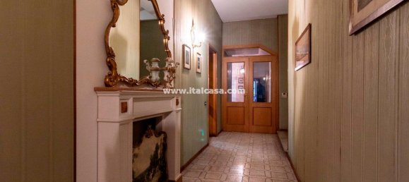 9-salle Villa à Gazoldo degli Ippoliti, Italy No. 142034 12