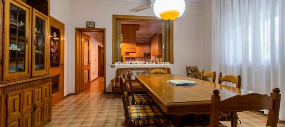 9-salle Villa à Gazoldo degli Ippoliti, Italy No. 142034 6