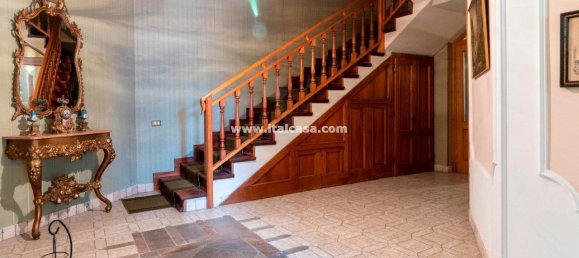 9-salle Villa à Gazoldo degli Ippoliti, Italy No. 142034 3