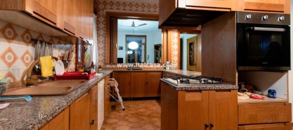 9-salle Villa à Gazoldo degli Ippoliti, Italy No. 142034 11