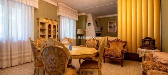 9-salle Villa à Gazoldo degli Ippoliti, Italy No. 142034 23