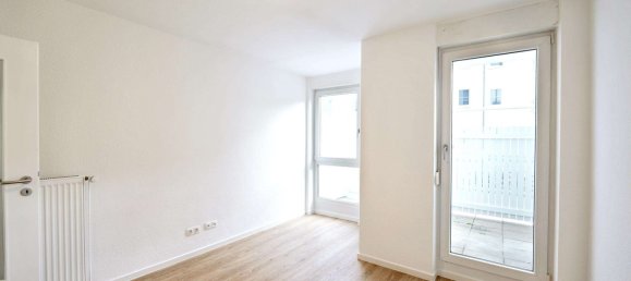 Studio in Bonn, Germany No. 321519 4