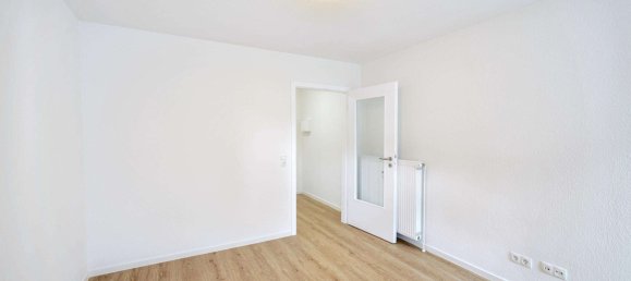 Studio in Bonn, Germany No. 321519 5