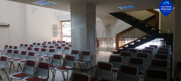 Imóvel comercial em Cuatro Caminos, Spain 211 m² N.º 171007 15