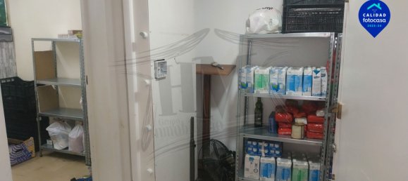 Imóvel comercial em Cuatro Caminos, Spain 211 m² N.º 171007 18