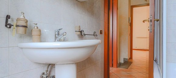 4-salle Villa à Monte Compatri, Italy No. 29242 37