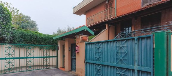 4-salle Villa à Monte Compatri, Italy No. 29242 3