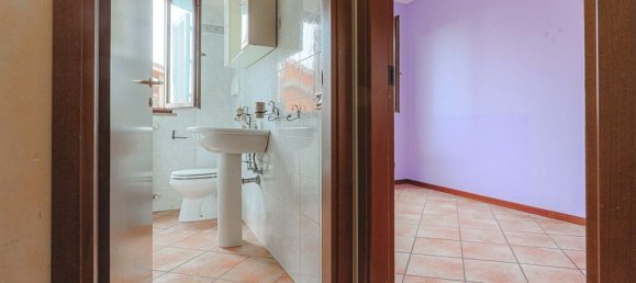 4-salle Villa à Monte Compatri, Italy No. 29242 32