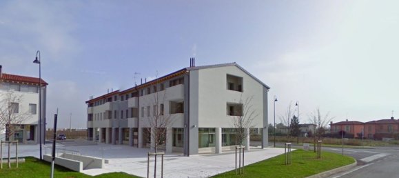 4 rooms Apartment in Volpago del Montello, Italy No. 258761 7