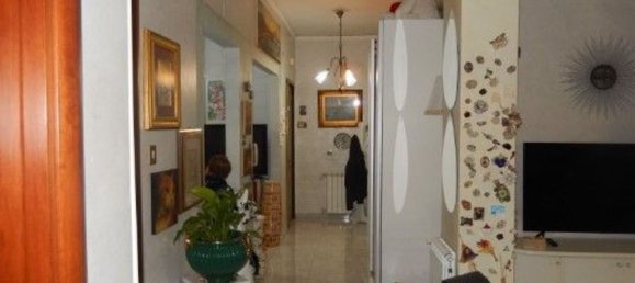 4 Schlafzimmer Wohnung in Casoria, Italy, Nr. 376487 6