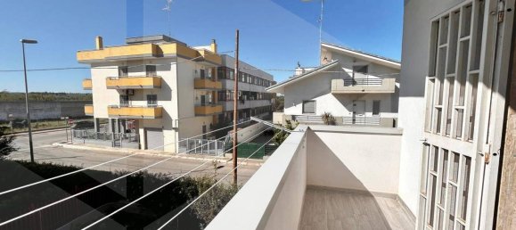 3-salle Appartement à Bitritto, Italy No. 34385 37