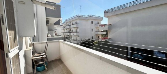 3-salle Appartement à Bitritto, Italy No. 34385 35