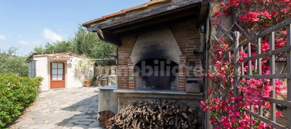 4 bedrooms House in Massarosa, Italy No. 130961 15