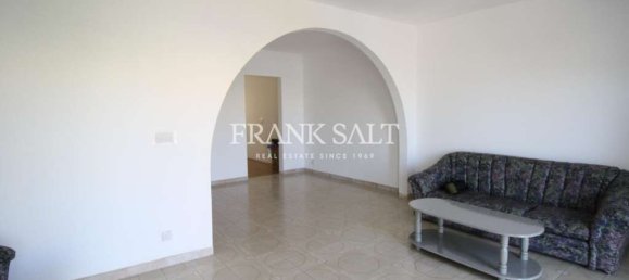 Квартира с 3 спальнями в Мсида, Мальта № 2606 3