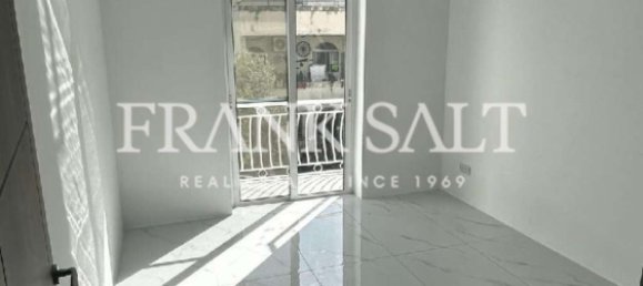 Квартира с 3 спальнями в Мсида, Мальта № 2606 6