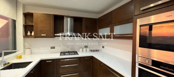 Penthouse T3 em Victoria, Malta N.º 6044 2