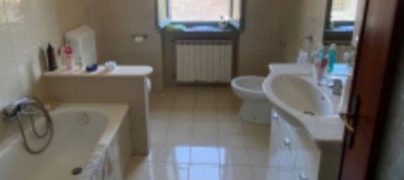 6 rooms Apartment in Crescentino, Italy No. 288364 8