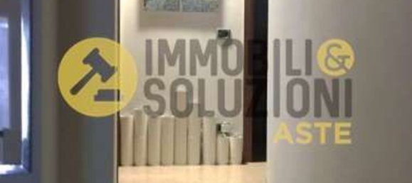 4 bedrooms Apartment in Bergamo, Italy No. 373185 13