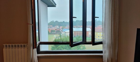 4 bedrooms Apartment in Crema, Italy No. 373777 8