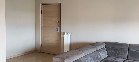 4 bedrooms Apartment in Crema, Italy No. 373777 3