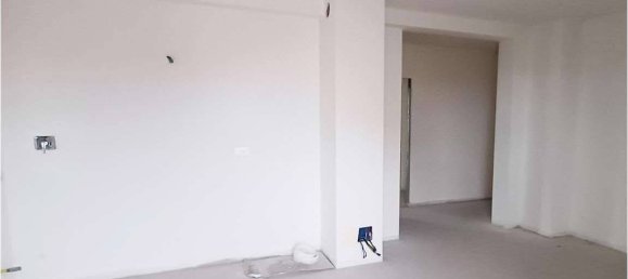 1 bedroom Apartment in Grosseto, Italy No. 323905 10