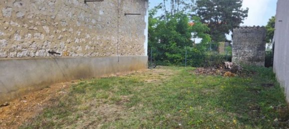 6 bedrooms House in Saintes, France No. 325644 3