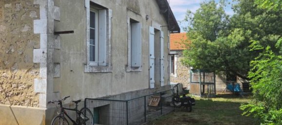 6 bedrooms House in Saintes, France No. 325644 2