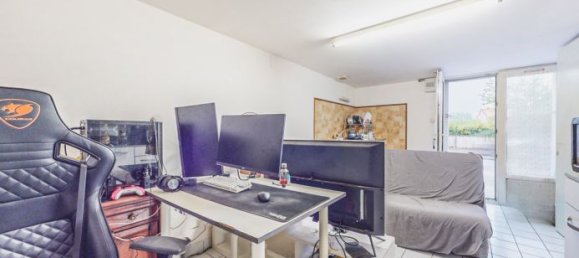 6 bedrooms House in Saintes, France No. 325644 13