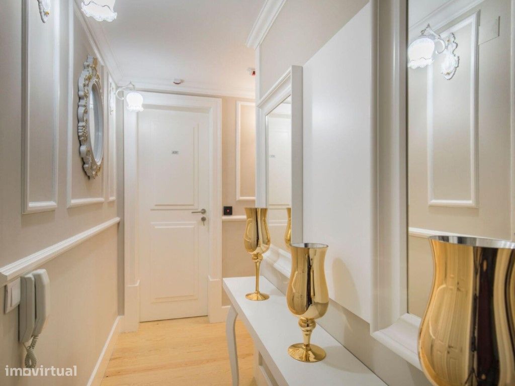 6 bedrooms Apartment in Lisbon, Portugal No. 145930