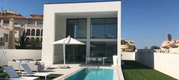 3 bedrooms Villa in La Zenia, Spain No. 8825 4