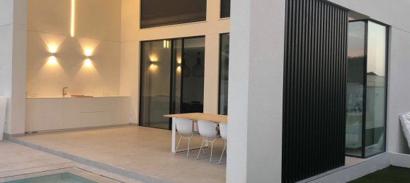 3 bedrooms Villa in La Zenia, Spain No. 8825 2