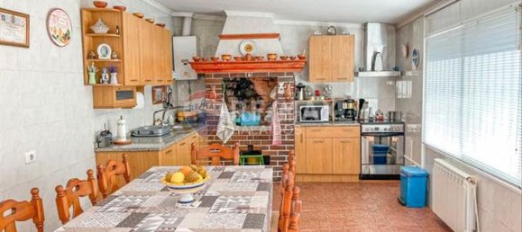 4 bedrooms House in Pontevedra, Spain No. 184149 10