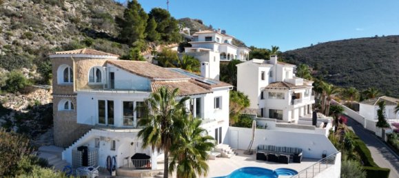 3 bedrooms Villa in Moraira, Spain No. 154536 10