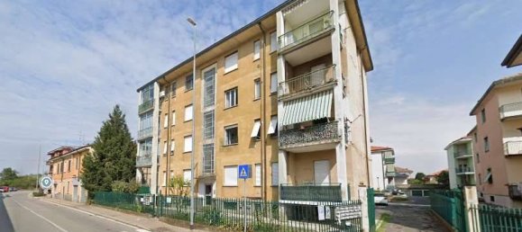 1 bedroom Apartment in Magenta, Italy No. 184579 4