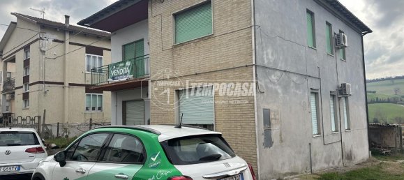 Casa de 7 habitaciónes en Fermo, Italy No. 28292 5