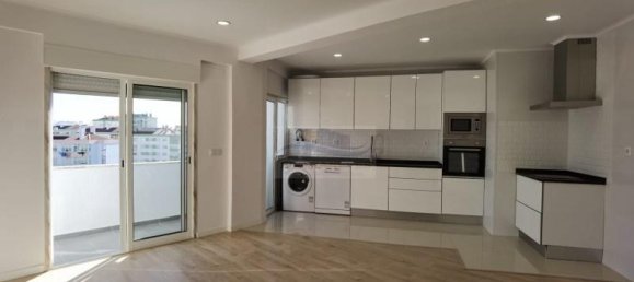 2 chambres Appartement à Amadora, Portugal No. 69863 3