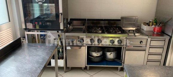 Gewerbliche Immobilie in Castellana Grotte, Italy 200m², Nr. 311420 24