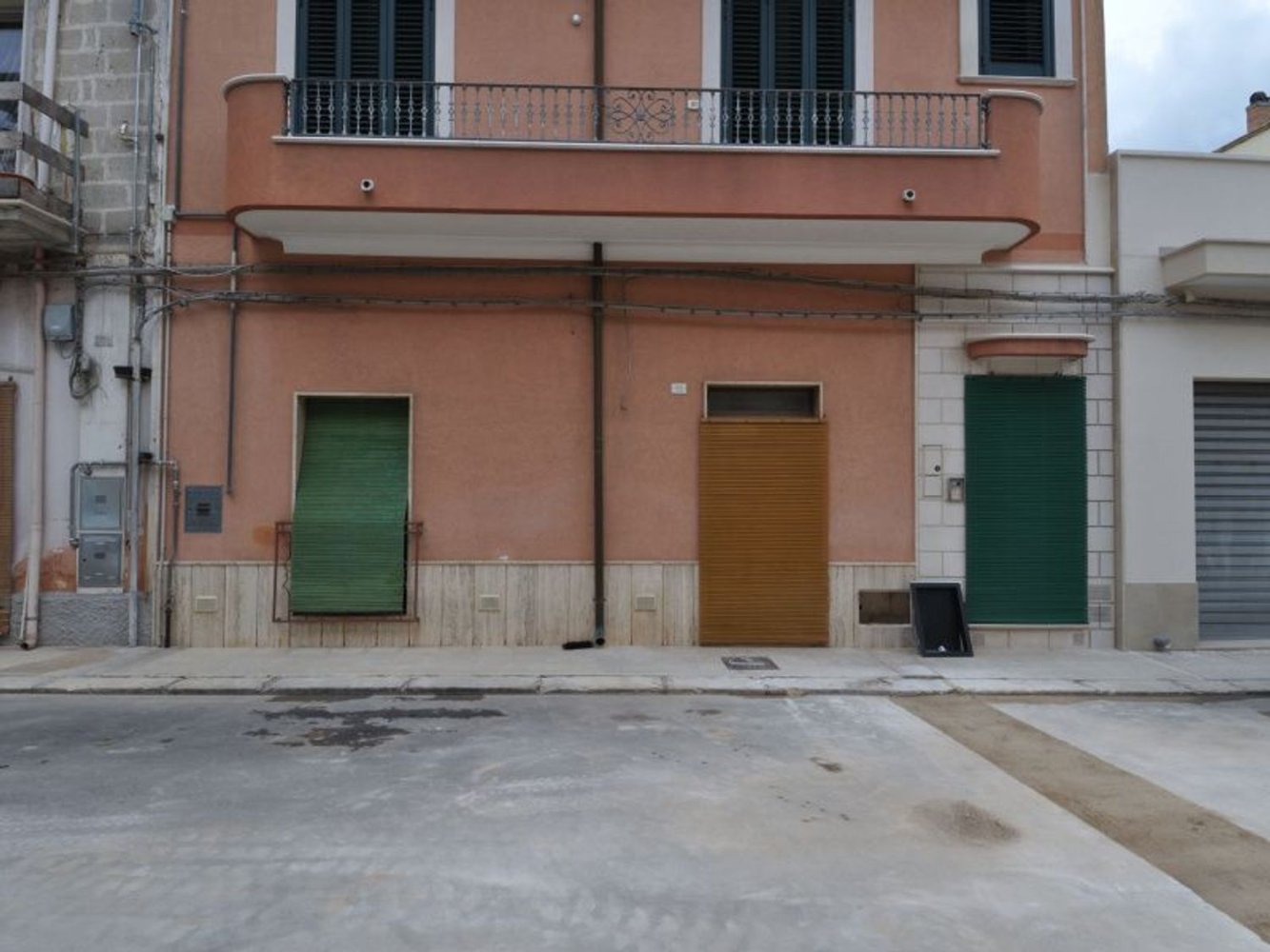 Casa de 3 divisões em San Vito dei Normanni, Italy N.º 120983