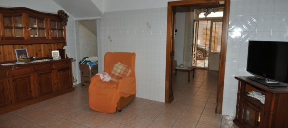 Casa de 3 divisões em San Vito dei Normanni, Italy N.º 120983 6