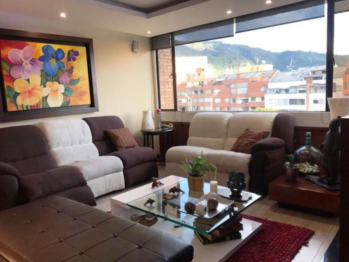 Дом с 3 спальнями в Богота, Колумбия № 12956