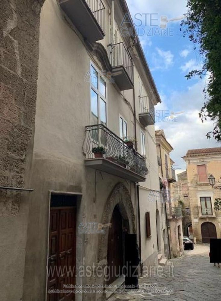 5 rooms Apartment in Sessa Aurunca, Italy No. 93371