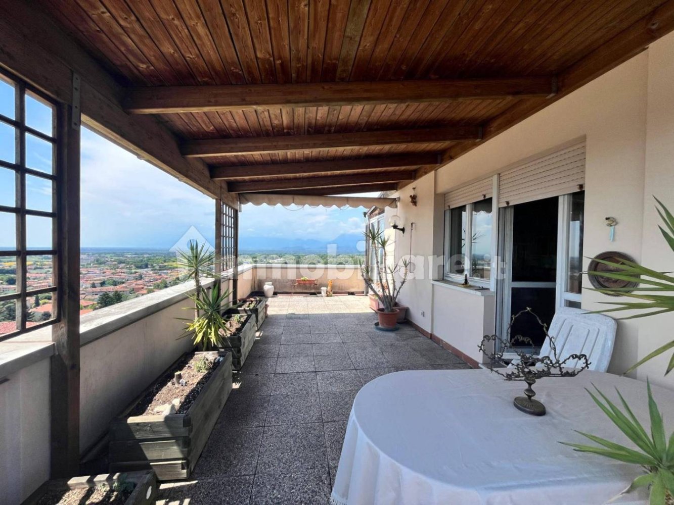 2 غرف نوم شقة في Udine, Italy رقم 295798