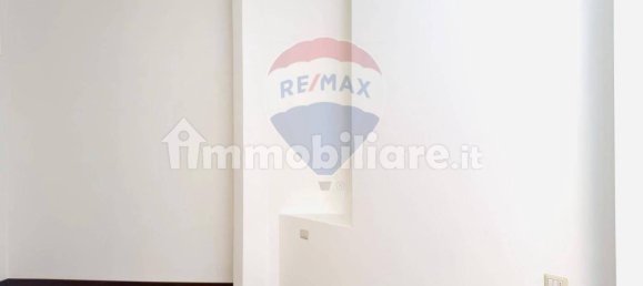 2 bedrooms Apartment in Tortona, Italy No. 317341 10