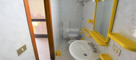 5 bedrooms Apartment in Porto San Giorgio, Italy No. 166049 11